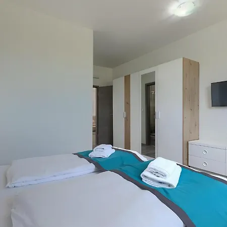 Holiday home Aquamarin