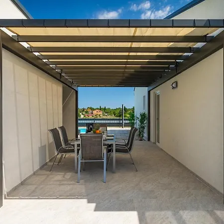 Holiday home Aquamarin